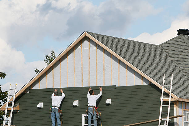 Professional Siding Replacement technician working in Manville, NJ